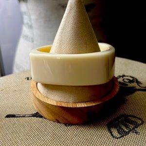 Creamed color bangle